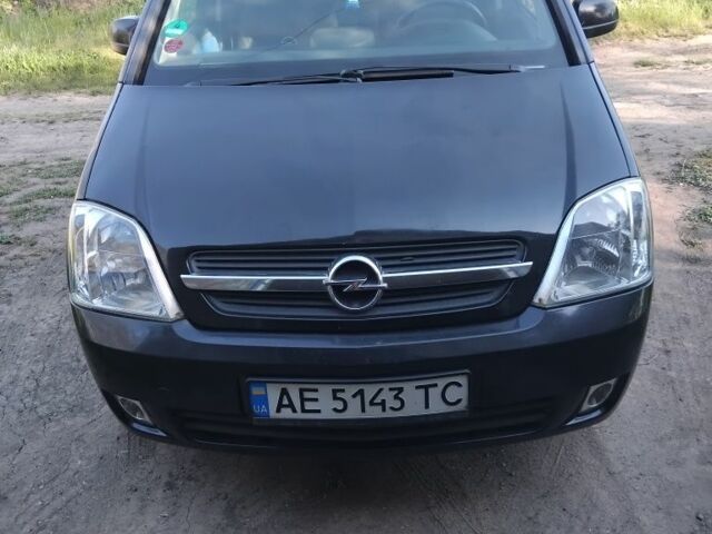 Чорний Опель Меріва, об'ємом двигуна 1.6 л та пробігом 172 тис. км за 4000 $, фото 1 на Automoto.ua