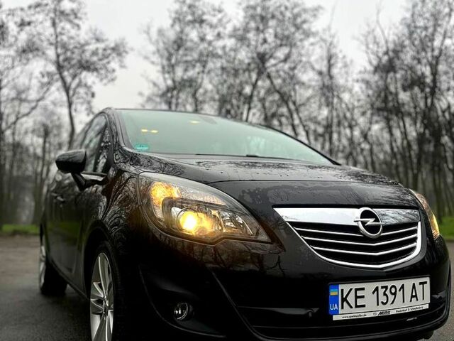 Чорний Опель Меріва, об'ємом двигуна 1.4 л та пробігом 182 тис. км за 7700 $, фото 1 на Automoto.ua