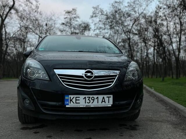 Черный Опель Мерива, объемом двигателя 1.4 л и пробегом 185 тыс. км за 7150 $, фото 1 на Automoto.ua