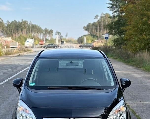 Чорний Опель Меріва, об'ємом двигуна 1.36 л та пробігом 155 тис. км за 5999 $, фото 1 на Automoto.ua