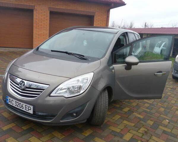 Коричневый Опель Мерива, объемом двигателя 1.36 л и пробегом 90 тыс. км за 6700 $, фото 1 на Automoto.ua