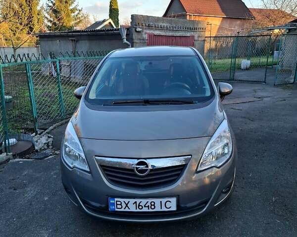 Коричневий Опель Меріва, об'ємом двигуна 1.36 л та пробігом 117 тис. км за 7800 $, фото 1 на Automoto.ua