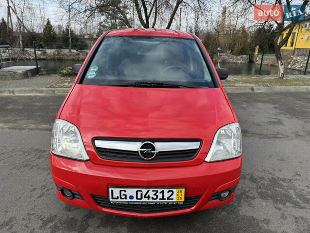 Червоний Опель Меріва, об'ємом двигуна 1.4 л та пробігом 123 тис. км за 5500 $, фото 1 на Automoto.ua