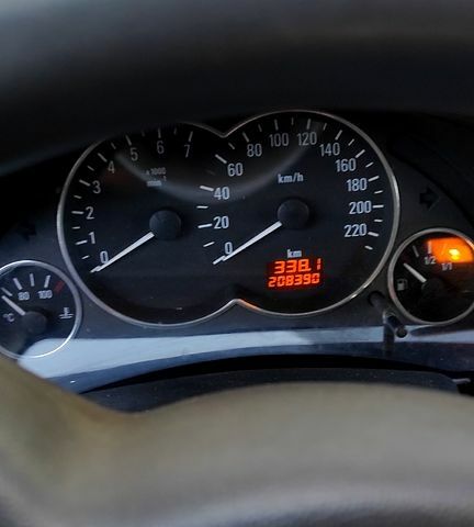 Опель Мерива, объемом двигателя 1.6 л и пробегом 208 тыс. км за 4200 $, фото 1 на Automoto.ua