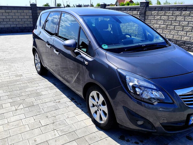 Опель Мерива, объемом двигателя 1.7 л и пробегом 306 тыс. км за 5900 $, фото 1 на Automoto.ua