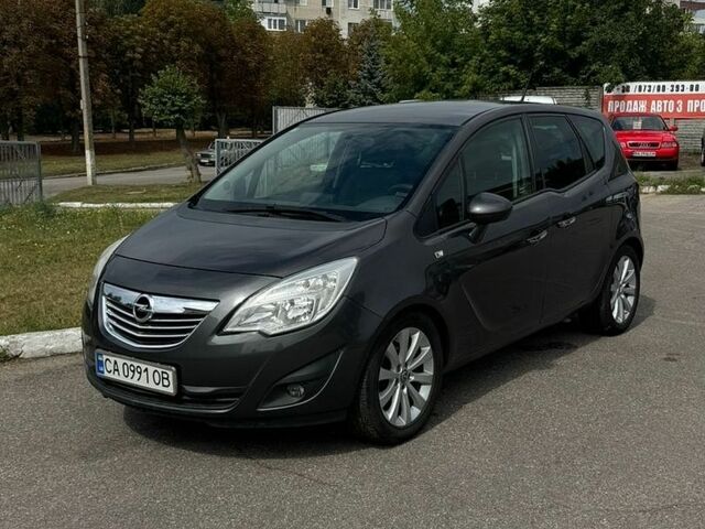 Опель Мерива, объемом двигателя 1.4 л и пробегом 259 тыс. км за 6000 $, фото 1 на Automoto.ua
