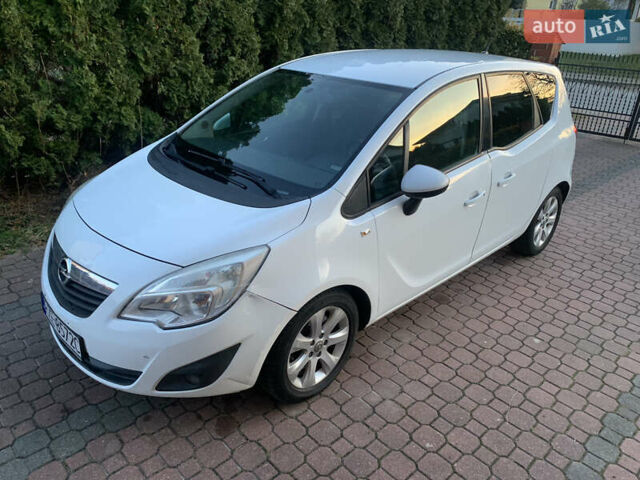 Опель Мерива, объемом двигателя 1.7 л и пробегом 230 тыс. км за 4500 $, фото 1 на Automoto.ua