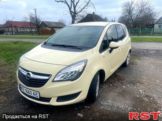 Жовтий Опель Меріва, об'ємом двигуна 1.7 л та пробігом 321 тис. км за 8800 $, фото 1 на Automoto.ua