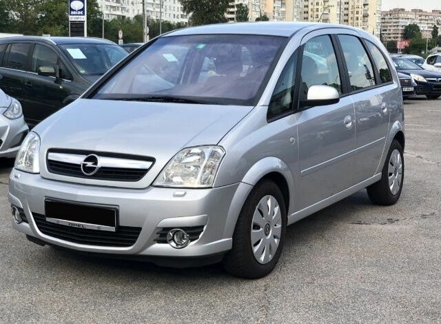 Серый Опель Мерива, объемом двигателя 1.6 л и пробегом 190 тыс. км за 6400 $, фото 1 на Automoto.ua