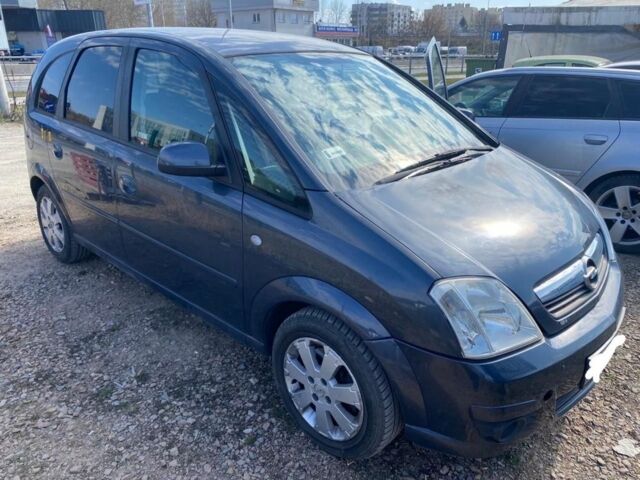 Серый Опель Мерива, объемом двигателя 0 л и пробегом 270 тыс. км за 2257 $, фото 1 на Automoto.ua