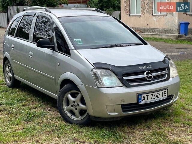 Сірий Опель Меріва, об'ємом двигуна 1.6 л та пробігом 214 тис. км за 3850 $, фото 1 на Automoto.ua