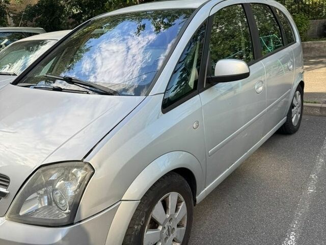 Сірий Опель Меріва, об'ємом двигуна 1.6 л та пробігом 227 тис. км за 3900 $, фото 1 на Automoto.ua