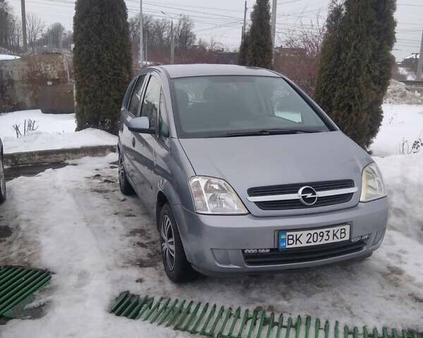 Сірий Опель Меріва, об'ємом двигуна 1.6 л та пробігом 195 тис. км за 3999 $, фото 1 на Automoto.ua
