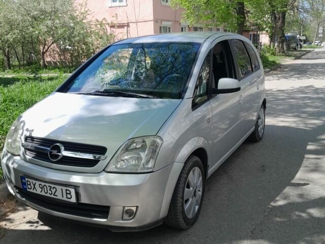 Сірий Опель Меріва, об'ємом двигуна 1.6 л та пробігом 1 тис. км за 4000 $, фото 1 на Automoto.ua