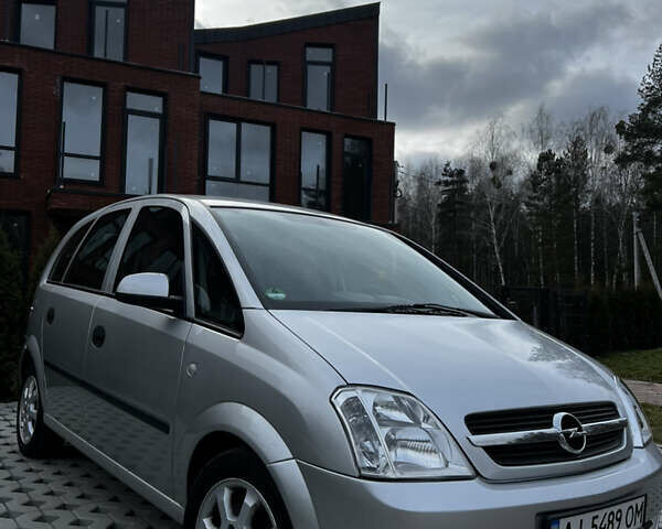 Сірий Опель Меріва, об'ємом двигуна 1.69 л та пробігом 155 тис. км за 4200 $, фото 1 на Automoto.ua