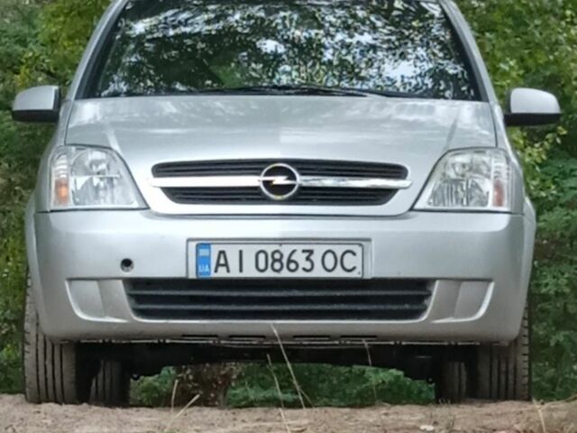 Сірий Опель Меріва, об'ємом двигуна 1.7 л та пробігом 260 тис. км за 3899 $, фото 1 на Automoto.ua