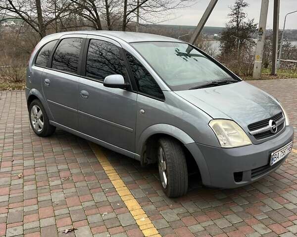 Сірий Опель Меріва, об'ємом двигуна 1.6 л та пробігом 250 тис. км за 4700 $, фото 1 на Automoto.ua