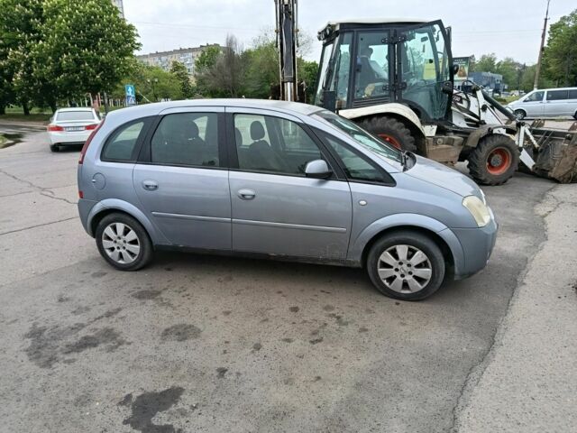 Серый Опель Мерива, объемом двигателя 1.7 л и пробегом 290 тыс. км за 1868 $, фото 1 на Automoto.ua