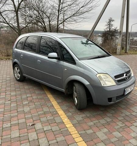 Сірий Опель Меріва, об'ємом двигуна 1.6 л та пробігом 250 тис. км за 3900 $, фото 1 на Automoto.ua