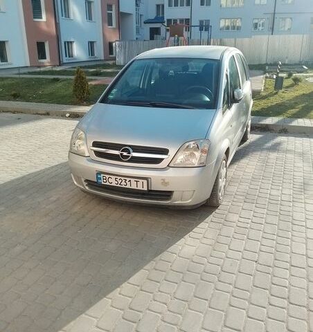Сірий Опель Меріва, об'ємом двигуна 1.6 л та пробігом 162 тис. км за 3500 $, фото 1 на Automoto.ua