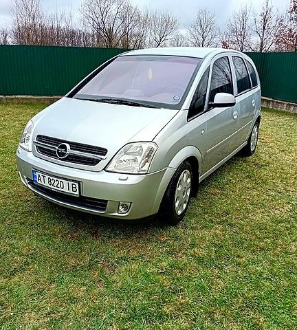 Сірий Опель Меріва, об'ємом двигуна 1.4 л та пробігом 165 тис. км за 4355 $, фото 1 на Automoto.ua