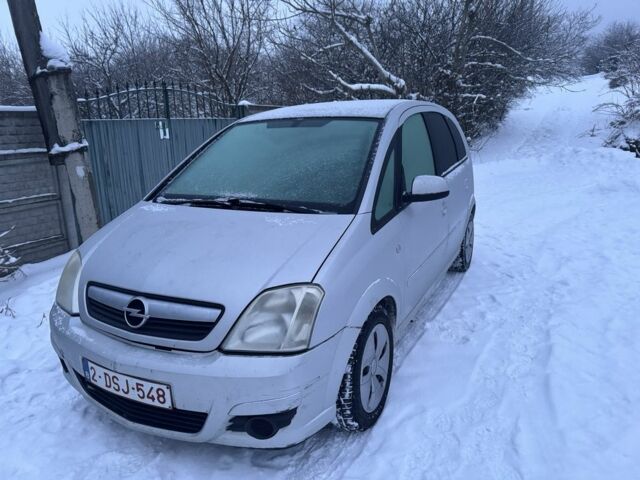 Сірий Опель Меріва, об'ємом двигуна 1.4 л та пробігом 242 тис. км за 1200 $, фото 1 на Automoto.ua