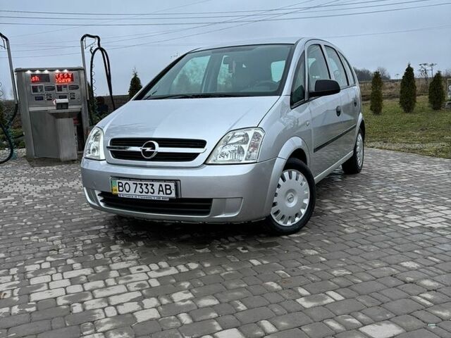 Сірий Опель Меріва, об'ємом двигуна 1.6 л та пробігом 114 тис. км за 5500 $, фото 1 на Automoto.ua