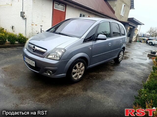 Сірий Опель Меріва, об'ємом двигуна 1.8 л та пробігом 216 тис. км за 4500 $, фото 1 на Automoto.ua