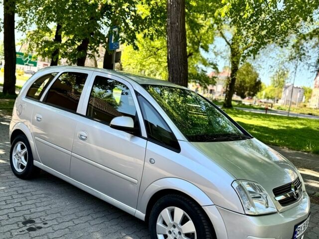 Серый Опель Мерива, объемом двигателя 1.6 л и пробегом 168 тыс. км за 4000 $, фото 1 на Automoto.ua