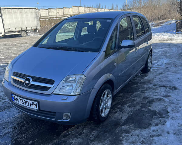 Сірий Опель Меріва, об'ємом двигуна 1.6 л та пробігом 260 тис. км за 4400 $, фото 1 на Automoto.ua