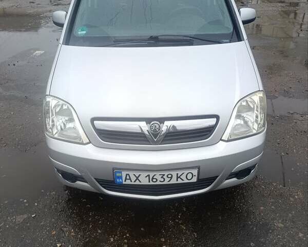 Сірий Опель Меріва, об'ємом двигуна 1.6 л та пробігом 214 тис. км за 4400 $, фото 1 на Automoto.ua