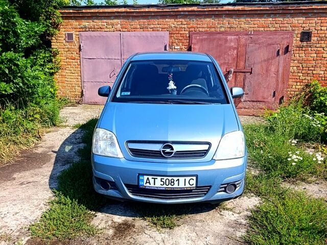 Сірий Опель Меріва, об'ємом двигуна 1.4 л та пробігом 185 тис. км за 3700 $, фото 1 на Automoto.ua