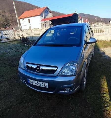 Сірий Опель Меріва, об'ємом двигуна 1.8 л та пробігом 194 тис. км за 4000 $, фото 1 на Automoto.ua