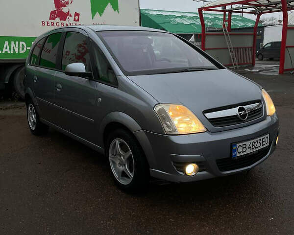 Сірий Опель Меріва, об'ємом двигуна 1.6 л та пробігом 180 тис. км за 5500 $, фото 1 на Automoto.ua