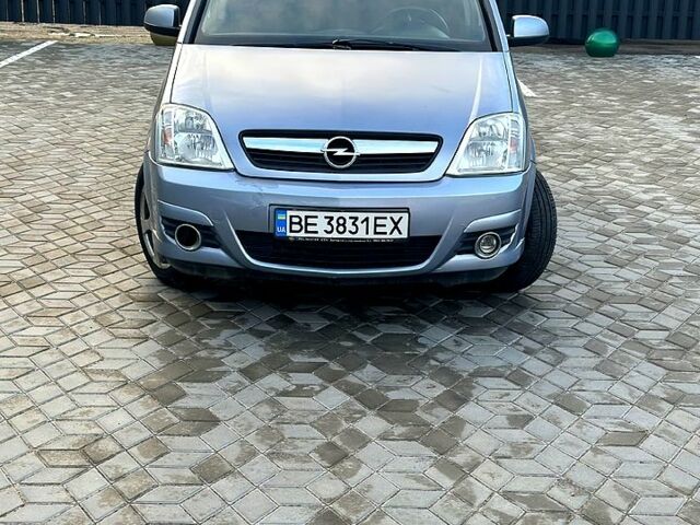 Серый Опель Мерива, объемом двигателя 1.6 л и пробегом 23300 тыс. км за 3700 $, фото 1 на Automoto.ua