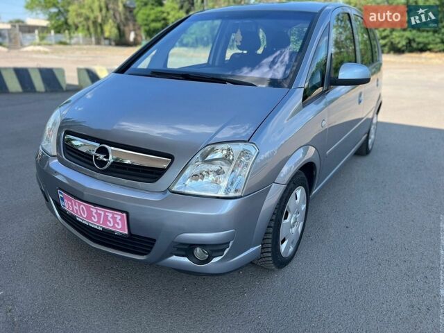Сірий Опель Меріва, об'ємом двигуна 1.6 л та пробігом 184 тис. км за 5600 $, фото 1 на Automoto.ua
