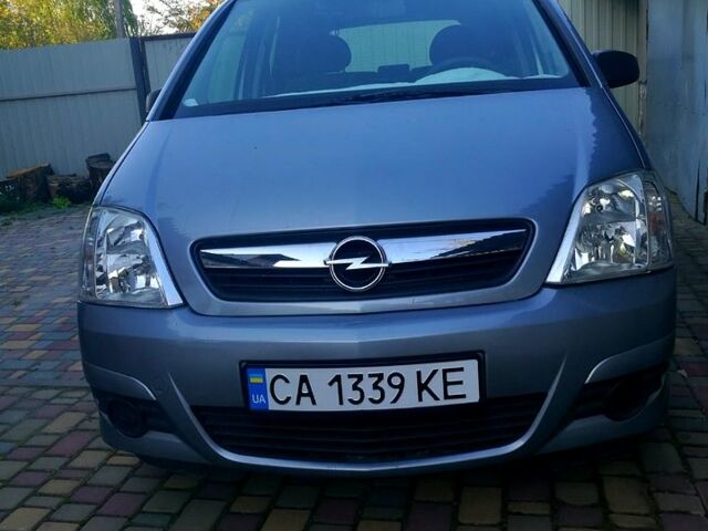 Серый Опель Мерива, объемом двигателя 1.4 л и пробегом 0 тыс. км за 6750 $, фото 1 на Automoto.ua