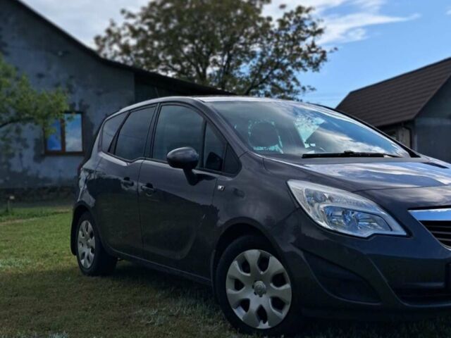 Сірий Опель Меріва, об'ємом двигуна 1.69 л та пробігом 350 тис. км за 4900 $, фото 1 на Automoto.ua