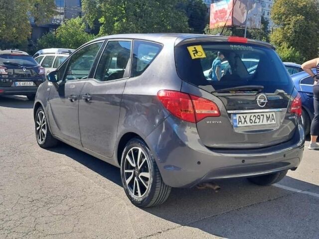 Серый Опель Мерива, объемом двигателя 1.36 л и пробегом 244 тыс. км за 7000 $, фото 1 на Automoto.ua