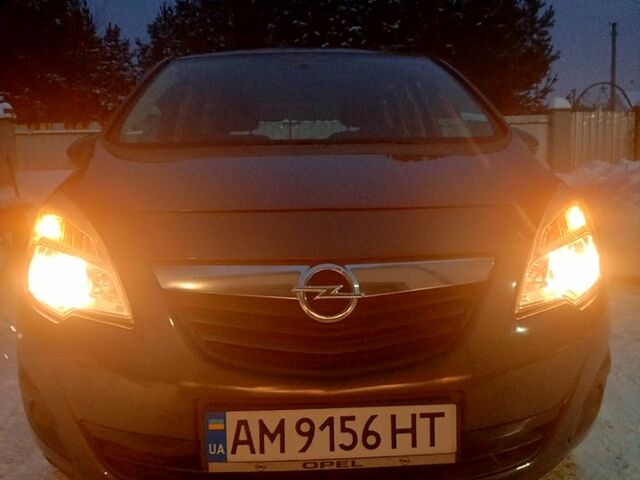 Сірий Опель Меріва, об'ємом двигуна 1.4 л та пробігом 223 тис. км за 4600 $, фото 1 на Automoto.ua