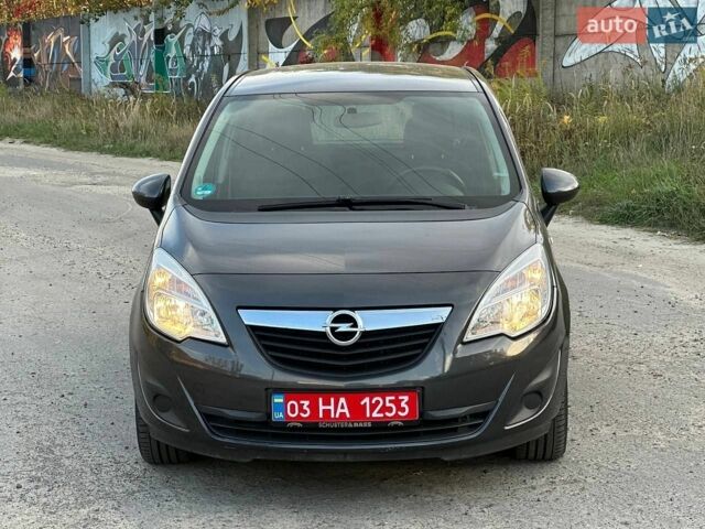 Сірий Опель Меріва, об'ємом двигуна 1.3 л та пробігом 228 тис. км за 5800 $, фото 1 на Automoto.ua