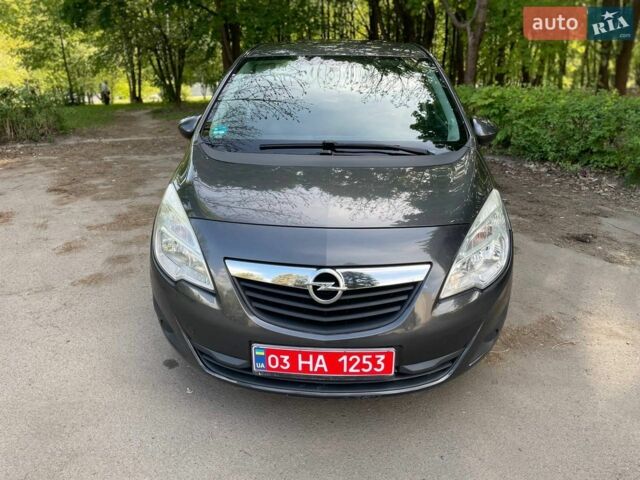 Сірий Опель Меріва, об'ємом двигуна 1.3 л та пробігом 227 тис. км за 6200 $, фото 1 на Automoto.ua