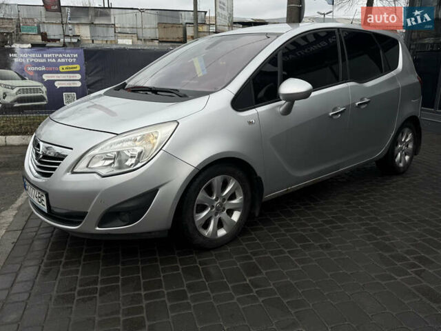 Серый Опель Мерива, объемом двигателя 1.25 л и пробегом 360 тыс. км за 4800 $, фото 1 на Automoto.ua