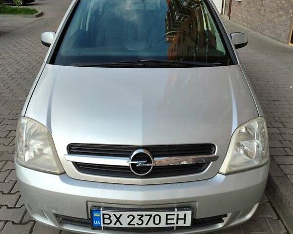 Серый Опель Мерива, объемом двигателя 1.6 л и пробегом 301 тыс. км за 3500 $, фото 1 на Automoto.ua