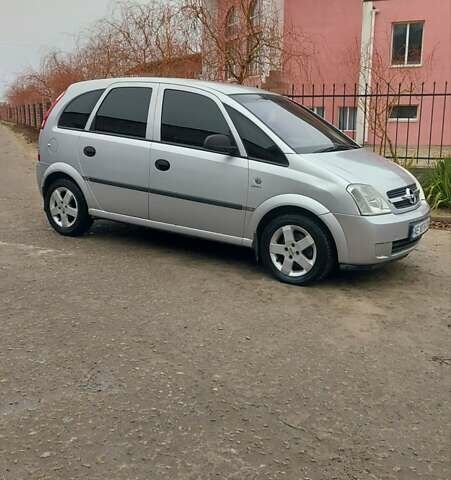 Серый Опель Мерива, объемом двигателя 1.6 л и пробегом 261 тыс. км за 4400 $, фото 1 на Automoto.ua