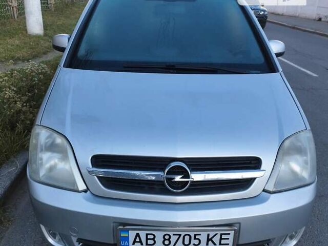 Сірий Опель Меріва, об'ємом двигуна 1.6 л та пробігом 201 тис. км за 3700 $, фото 1 на Automoto.ua
