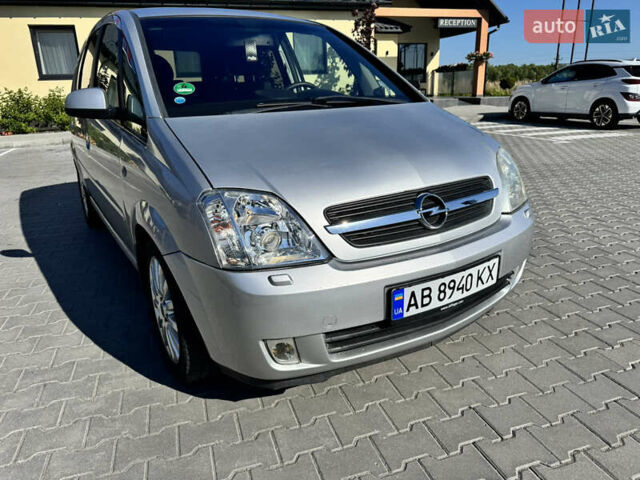 Сірий Опель Меріва, об'ємом двигуна 1.8 л та пробігом 206 тис. км за 4300 $, фото 1 на Automoto.ua