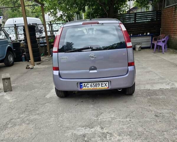 Сірий Опель Меріва, об'ємом двигуна 1.6 л та пробігом 226 тис. км за 3800 $, фото 1 на Automoto.ua