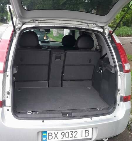 Сірий Опель Меріва, об'ємом двигуна 1.6 л та пробігом 170 тис. км за 4200 $, фото 1 на Automoto.ua