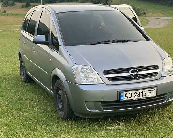 Серый Опель Мерива, объемом двигателя 1.36 л и пробегом 280 тыс. км за 3350 $, фото 1 на Automoto.ua